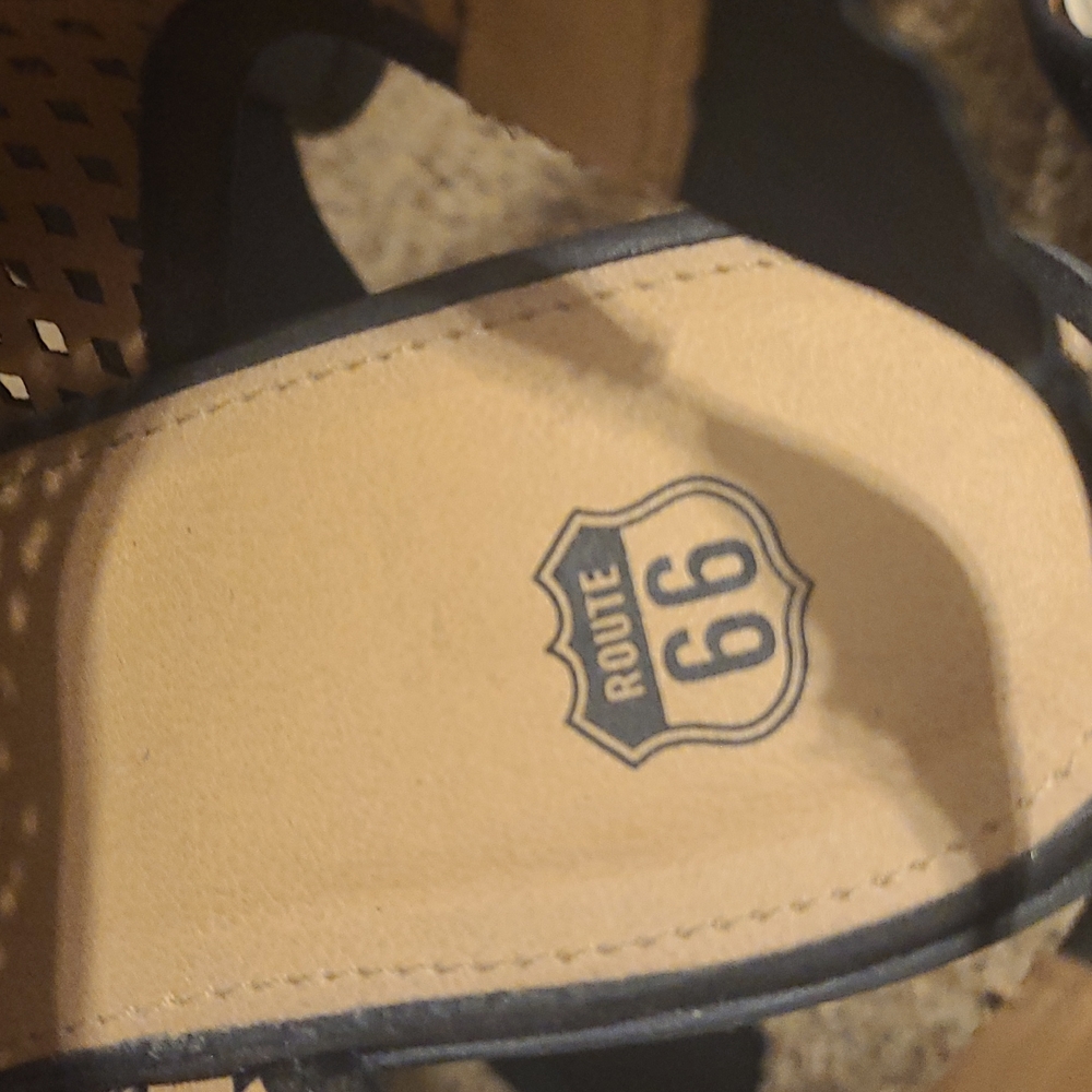 Shoes - Picture 2 of 5